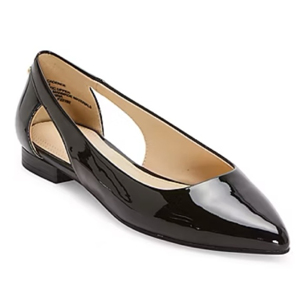 Liz Claiborne Black Flats Sleek Minimalist Design‎